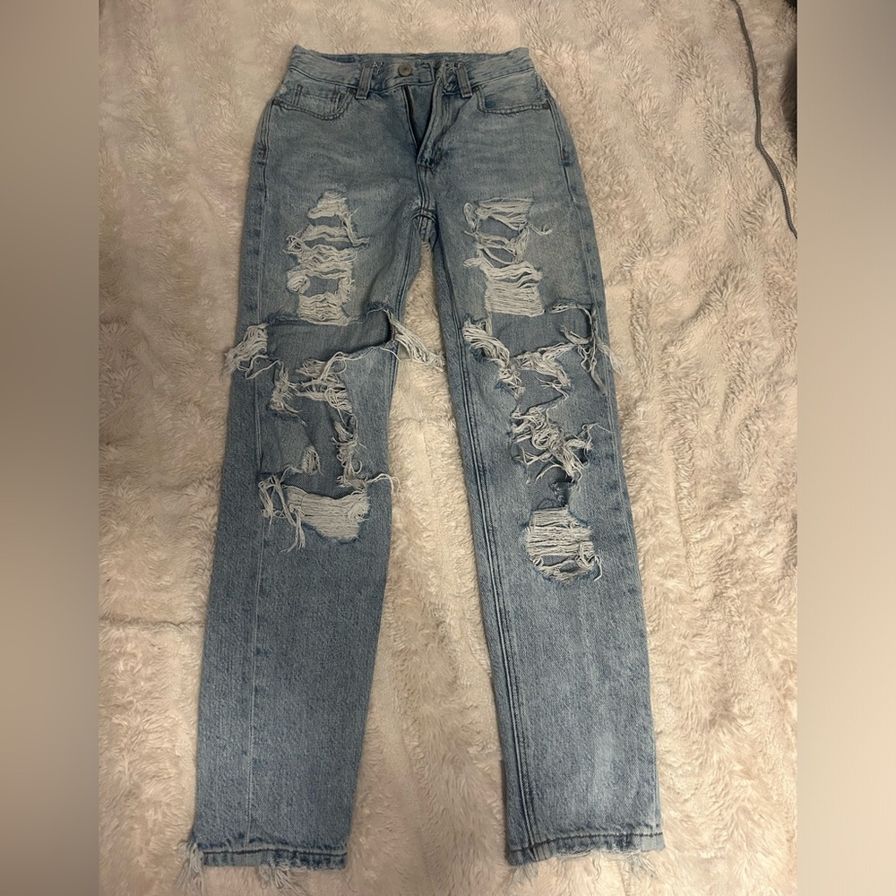 american eagle mom jeans